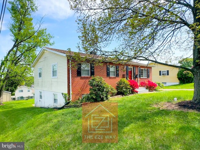 Building Photo - 3217 St Lukes Ln