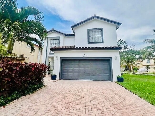 Building Photo - 1298 NE 192Ter