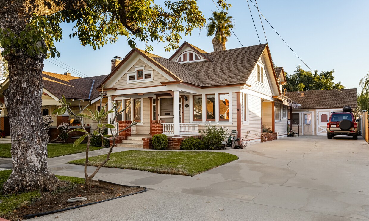 Foto principal - 243 N Grand St