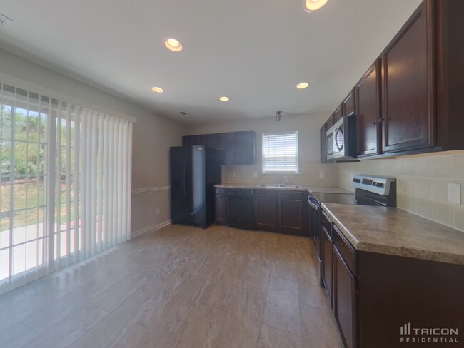 Foto del edificio - 3935 Overcreek Ln