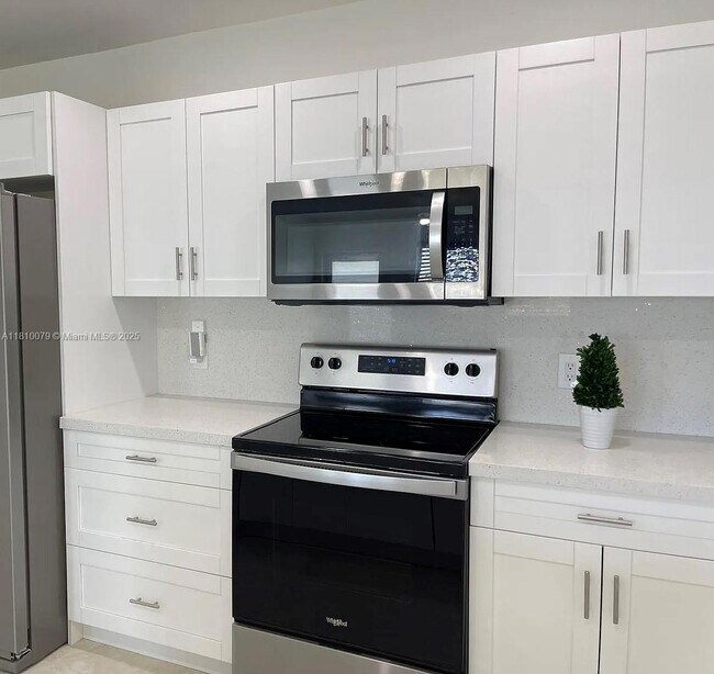 Foto del edificio - 14720 SW 103rd Ave