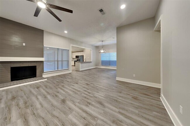 Building Photo - 2119 Havenhouse Dr