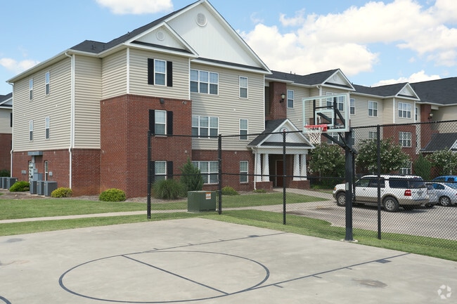 Basketball Court - River Ranch