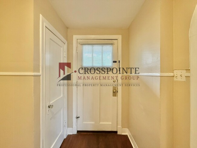 Foto del edificio - Tour Today! 2 Bedroom 1 Bathroom!