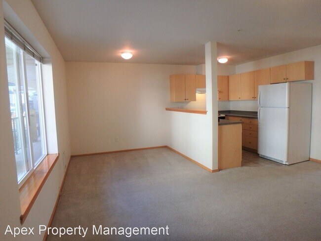Building Photo - 1 br, 1 bath Apartment - 240 32ND STREET