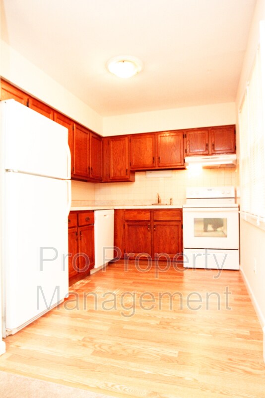 Building Photo - 1115 S Main St