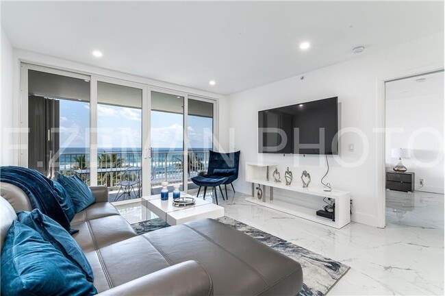 Building Photo - 3101 S Ocean Blvd