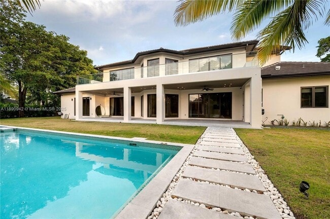 Foto del edificio - 11200 SW 60th Ave
