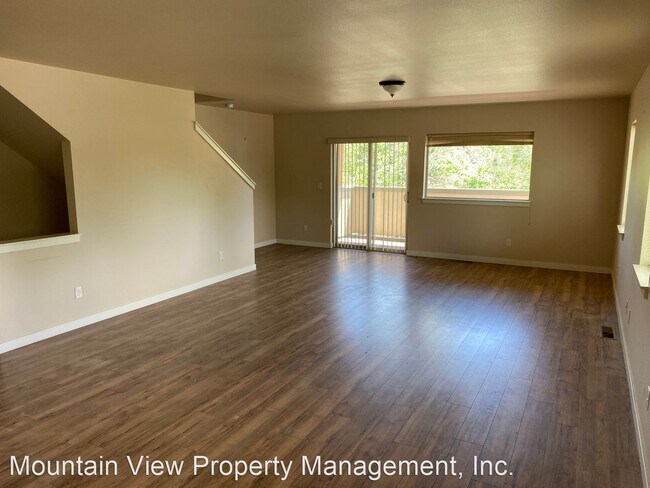 Building Photo - 4 br, 3 bath House - 850 NW Newport Ave.