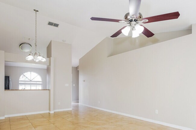 Building Photo - 12775 Majorama Dr