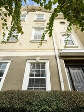 Building Photo - 10144 Arbor Run Dr