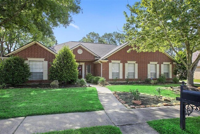 Building Photo - 617 Woodview Dr