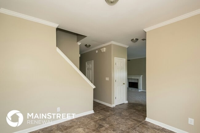 Building Photo - 3124 Green Valley Dr