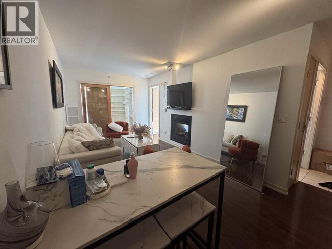 Photo du bâtiment - 969 Richards St
