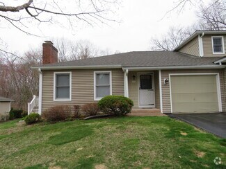 Building Photo - 70 Brookside Village