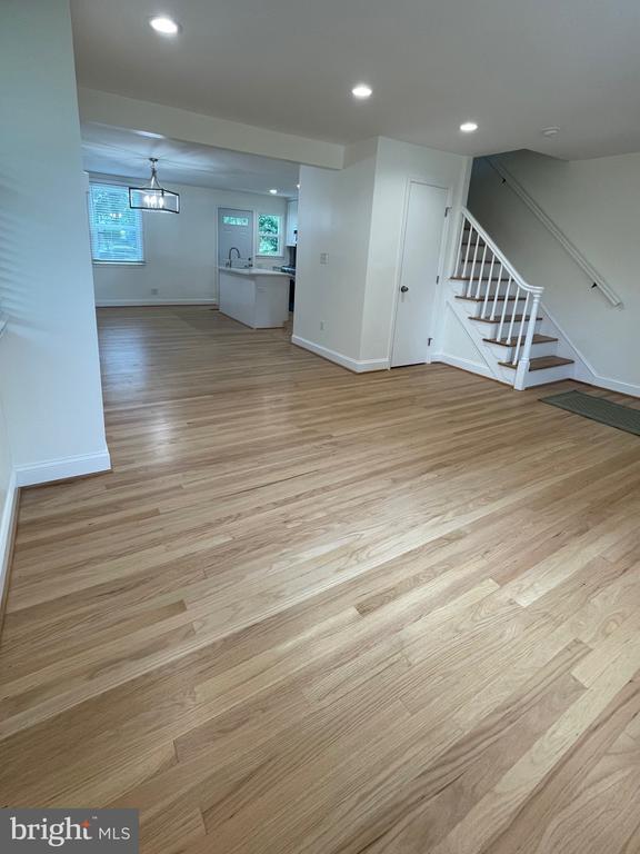 Building Photo - 2303 Halcyon Ave