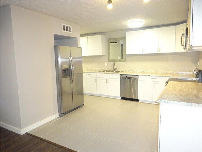 Foto del edificio - 7510 Shady Villa Ln