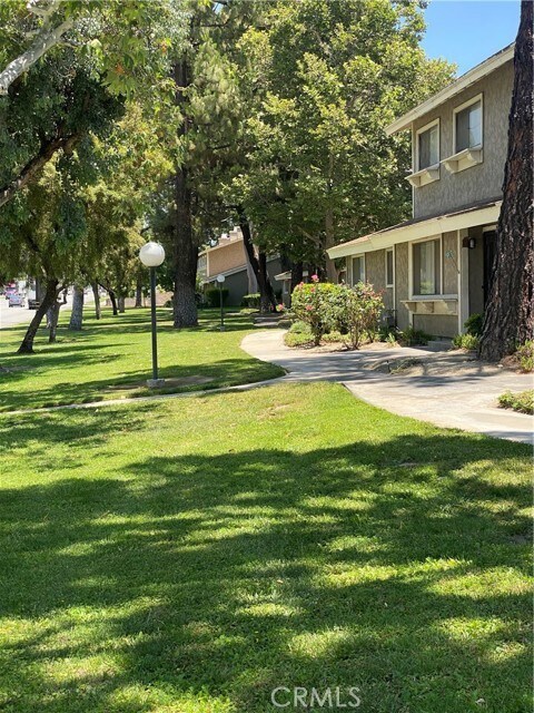 Foto del edificio - 2061 W Redlands Blvd