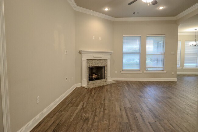 Foto del edificio - 4401 Sweetgum Dr