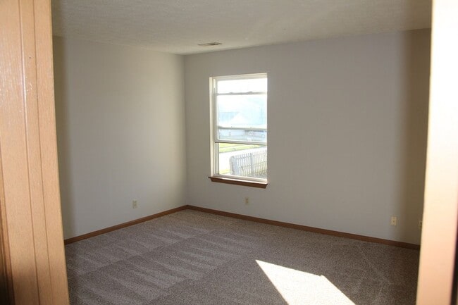 Building Photo - 3626 Durant Dr