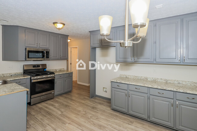 Building Photo - 719 Country Lake Ct