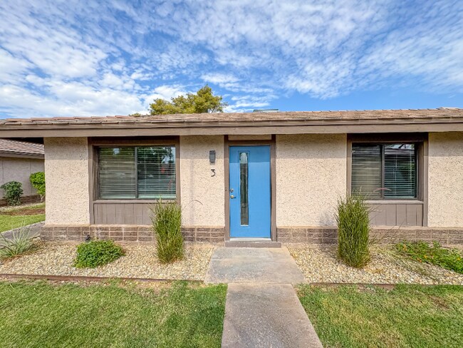 Building Photo - 515 E Dunbar Dr