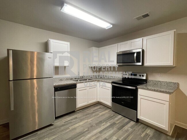 Building Photo - New Four Bedroom House in a Great Neighbor...