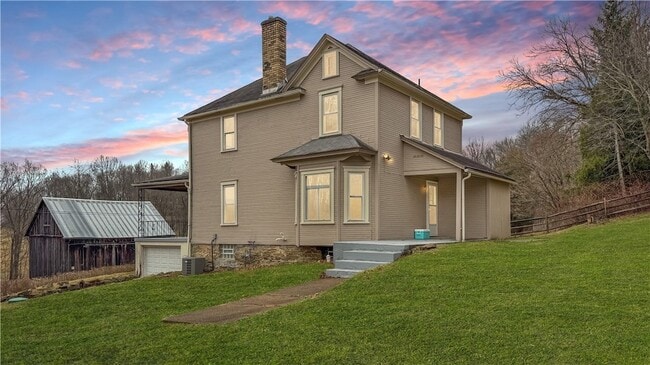 Photo - 170 Stone Quarry Rd House