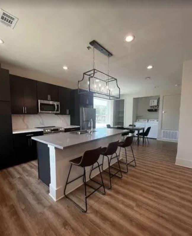 Building Photo - 213 Holleman Dr E