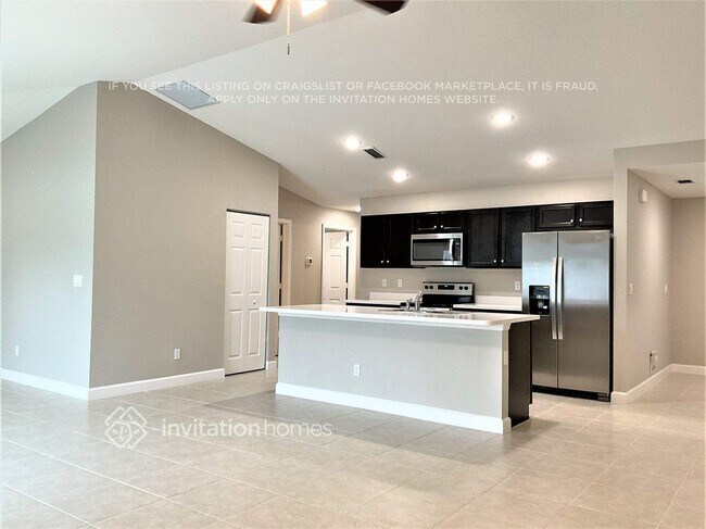 Foto del edificio - 467 Ocala St