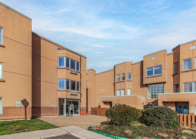 Building Photo - 317 Ellery Ct