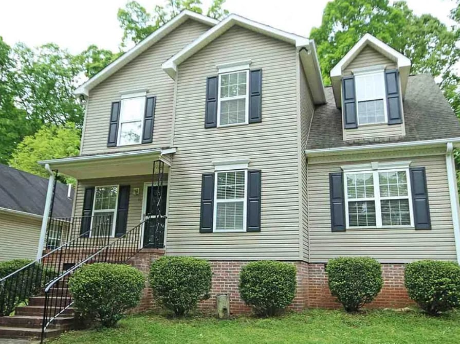 Photo - 41 E Castle Dr (Greenville, SC)