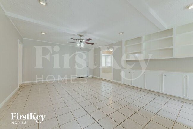 Foto del edificio - 2506 Rambling Brook Dr