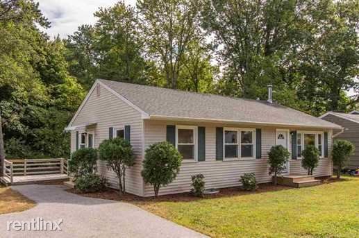 Primary Photo - 3 br, 1 bath Apartment - 5 Carver St A Unit A