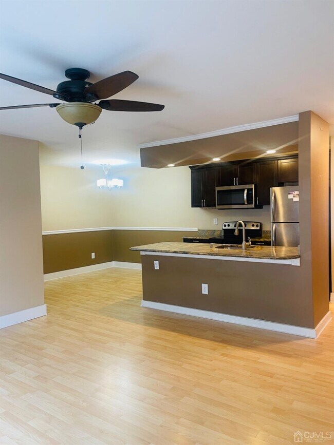 Building Photo - 106 Aimwick Ct