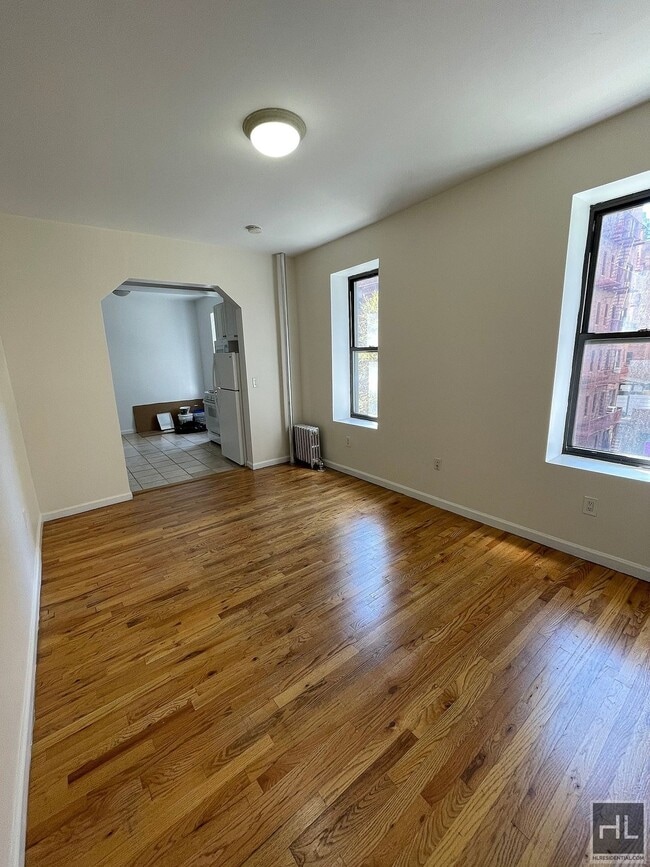 Building Photo - East 38th Street