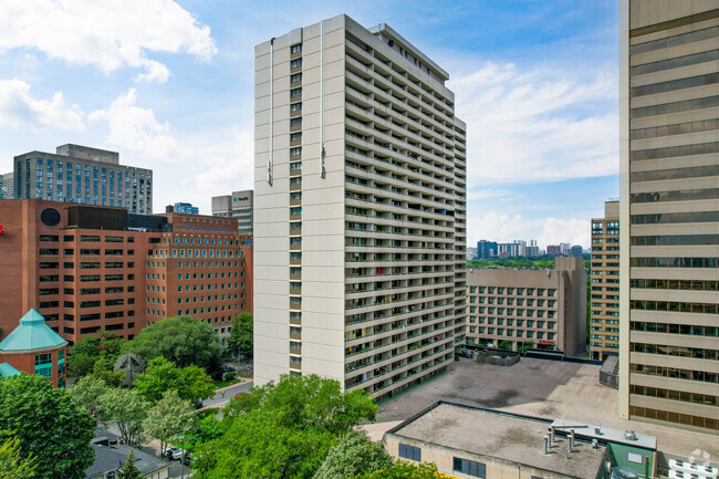 Building Photo - Huntley Apartments