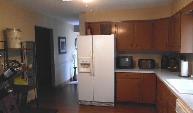 Foto del edificio - 2205 Fairview Dr