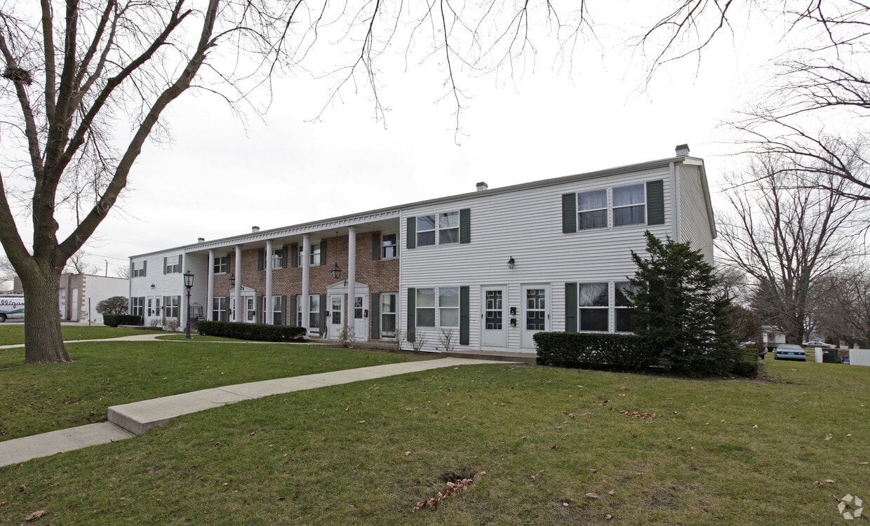 650664 E Geneva St, Delavan, WI 53115 Apartments Delavan, WI