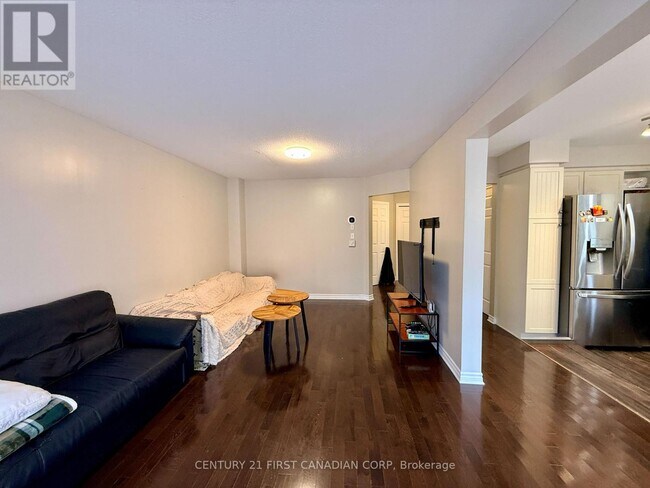 Photo du bâtiment - 861 Oakcrossing Rd