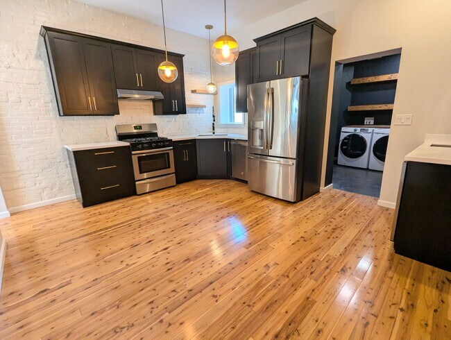 Foto del edificio - Modern 2 Bedroom 1.5 Bathroom Home (Lawrenceville)