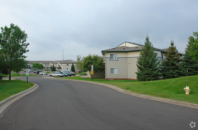 Lakeview Commons Townhomes for Rent - Plymouth, MN | Apartments.com