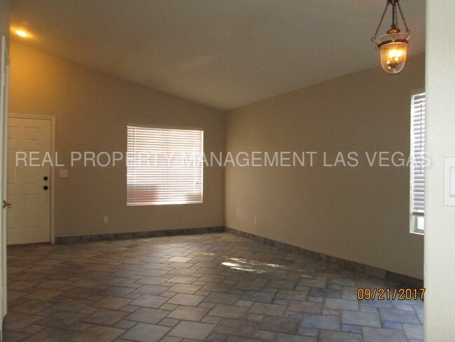 Foto del edificio - 3 Bed/2 Bath In Southwest Las Vegas