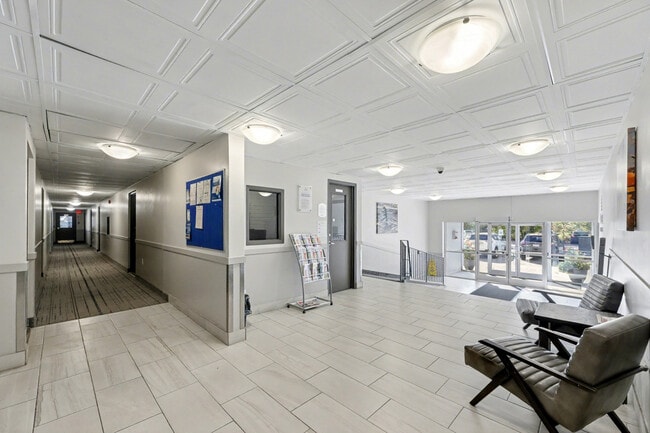 Building Photo - River Ridge Tower Apartments