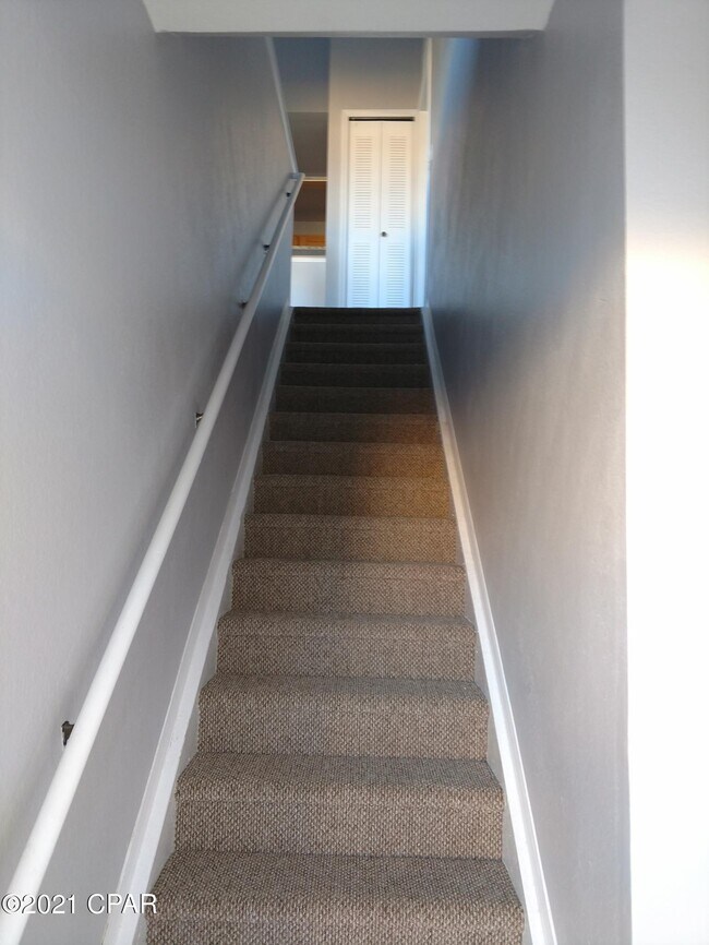 Foto del edificio - 1605 Cape Cod Dr