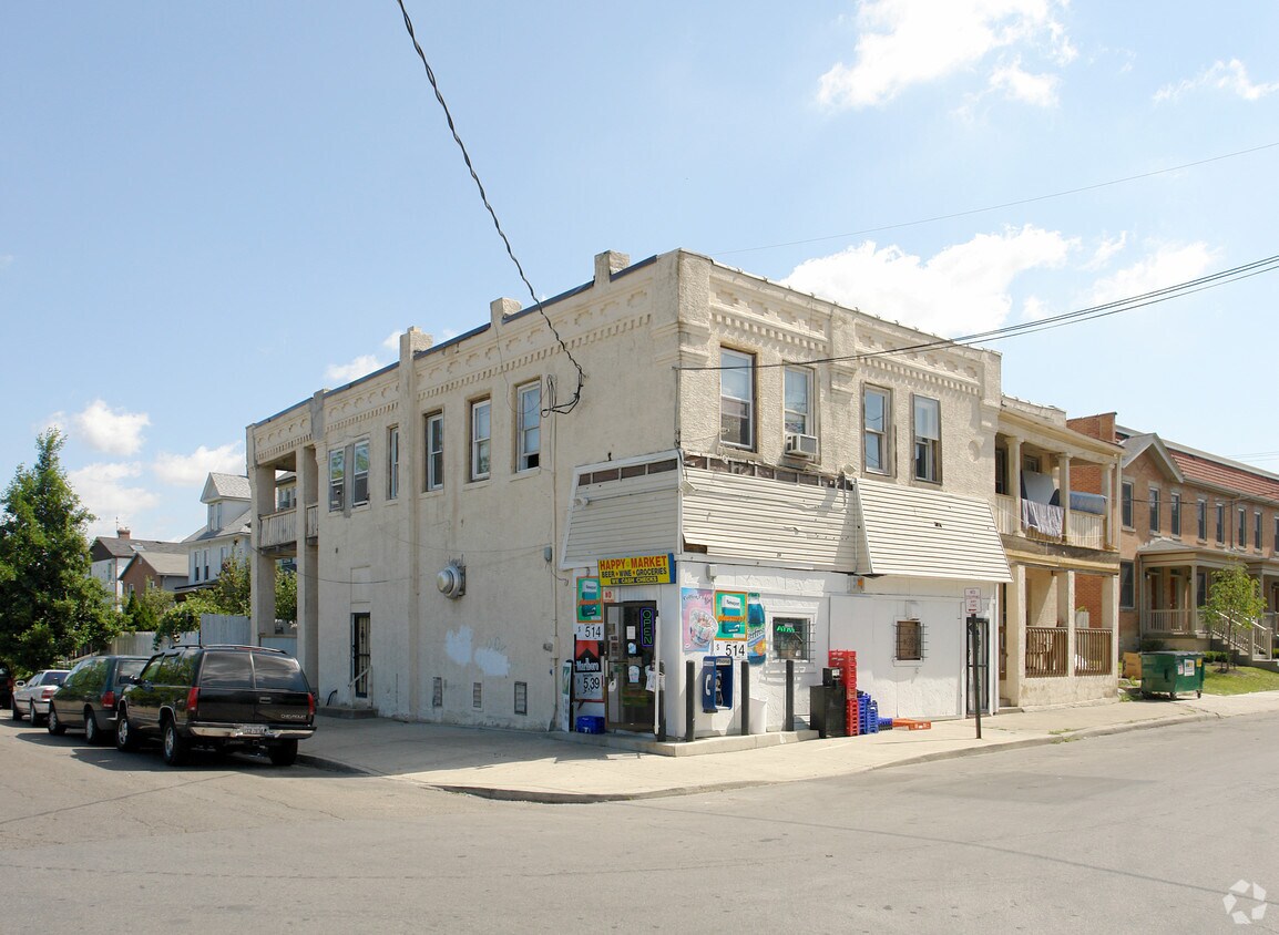 Primary Photo - 128-136 E 8th Ave