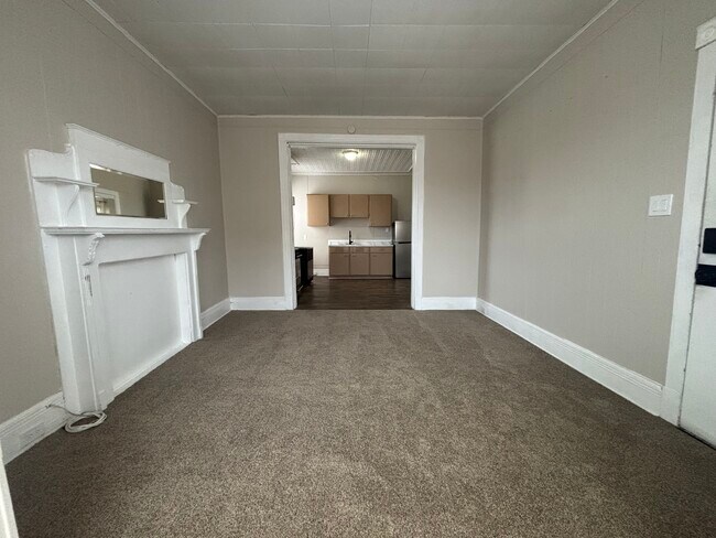 Foto del edificio - 14 McElwain Ave