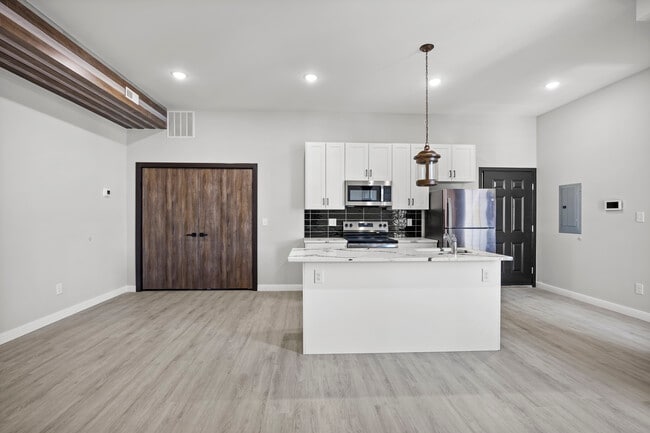 Building Photo - Modern West Lofts
