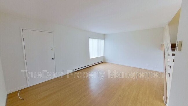 Foto del edificio - 3061 S Sycamore St