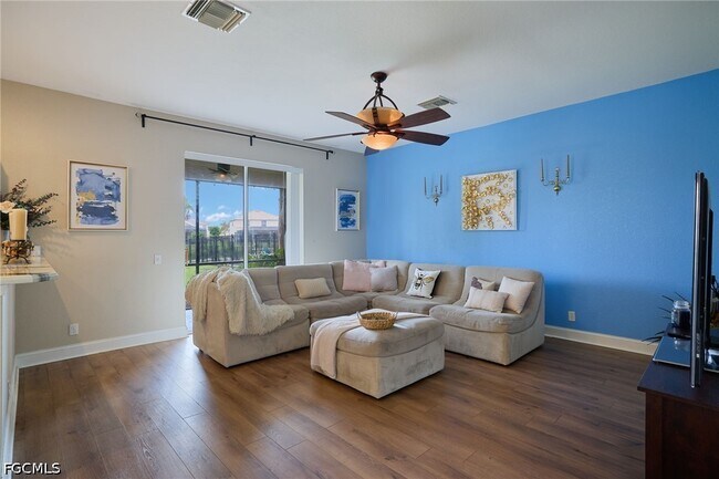 Foto del edificio - 2059 Willow Branch Dr